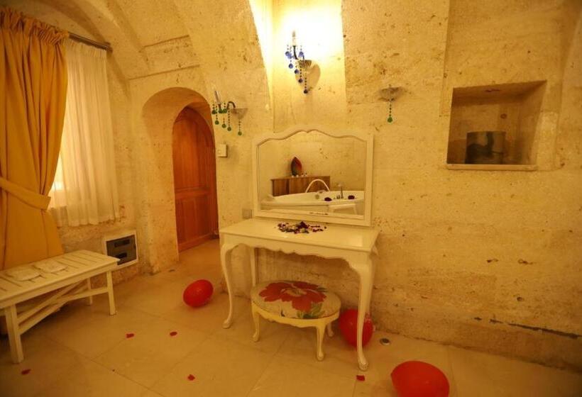 Люкс Deluxe Кровать Кинг, Anatelein Boutique Cave