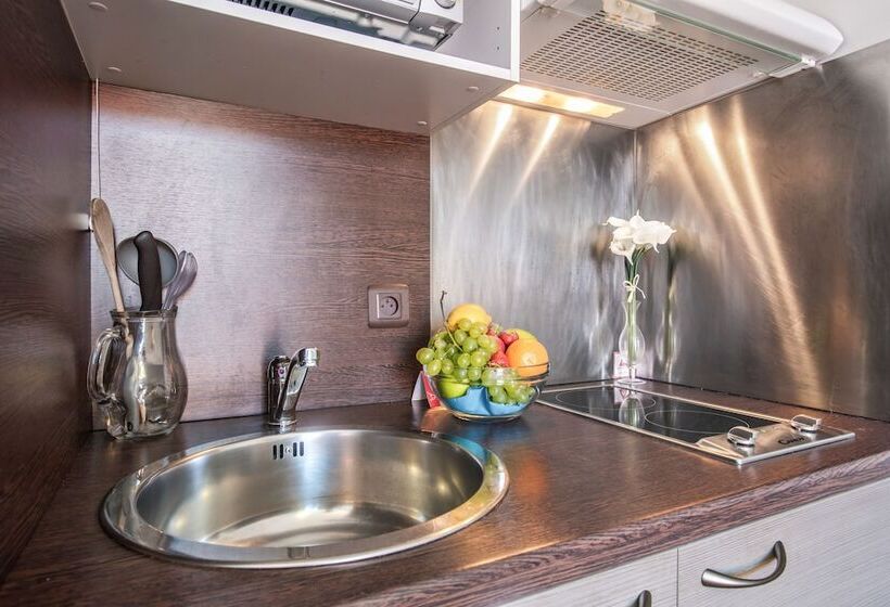 استودیوی استاندارد, Appart’city Confort Vannes