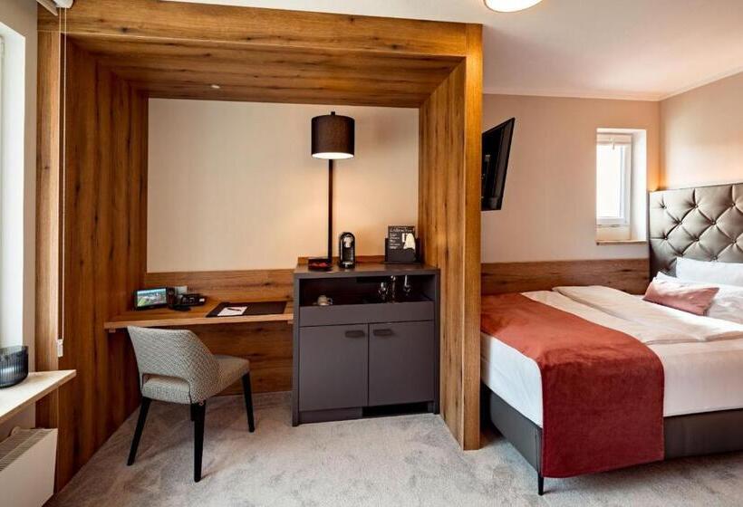 Quarto Individual Vista Jardim, Burghotel Staufeneck