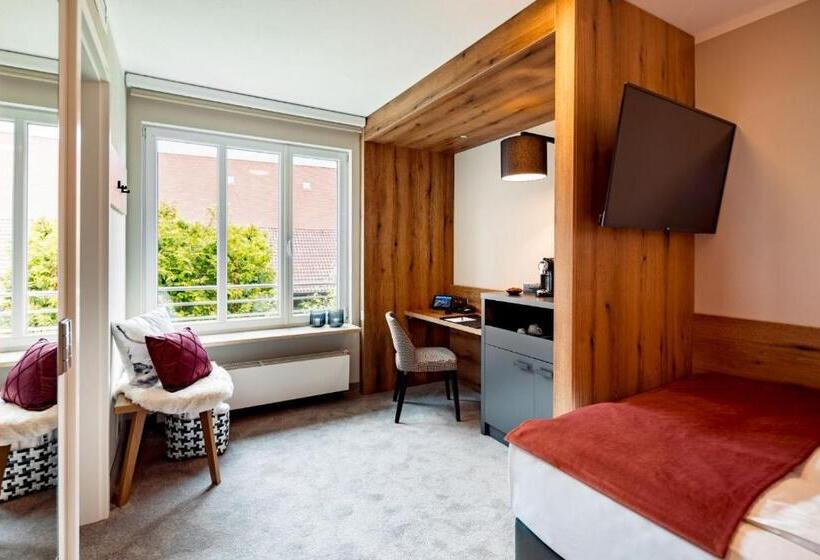 Quarto Individual Vista Jardim, Burghotel Staufeneck