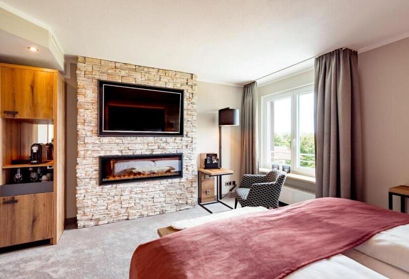 Quarto standart vista jardim, Burghotel Staufeneck