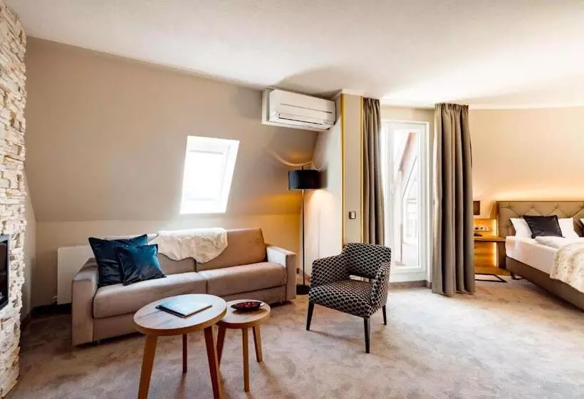 Superior Suite, Burghotel Staufeneck