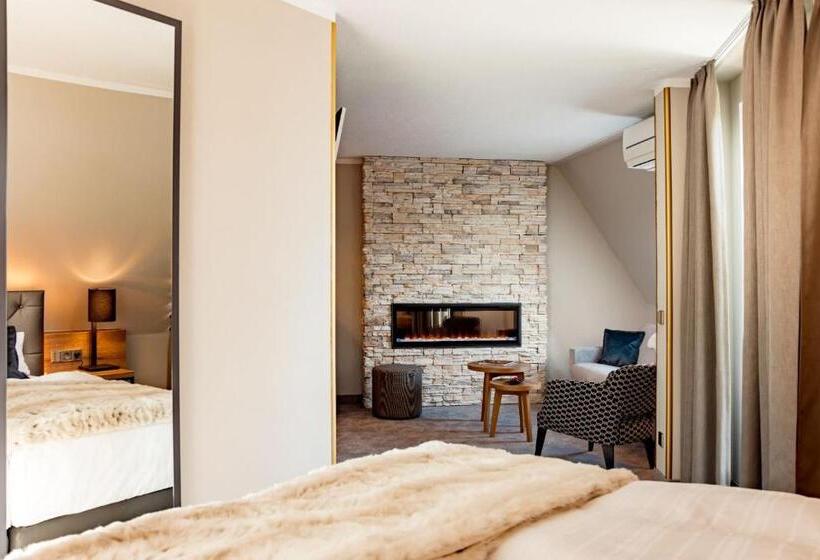 Suite Superior, Burghotel Staufeneck