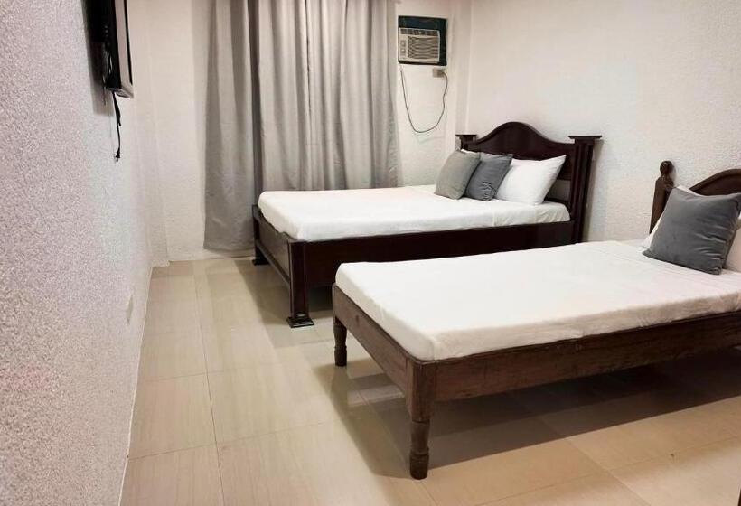 디럭스 트리플 룸, Cecilia S Inn