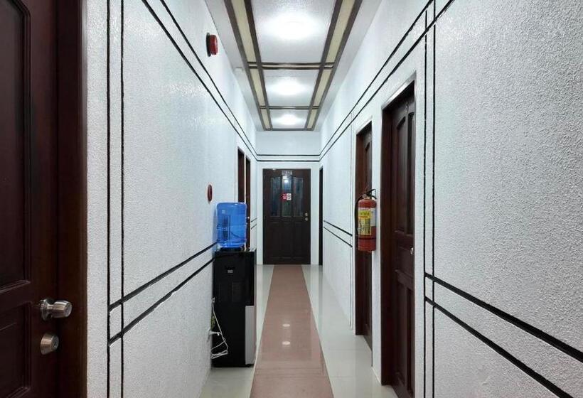 디럭스 트리플 룸, Cecilia S Inn