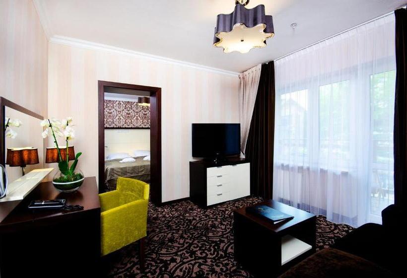 سوئیت جونیور خانوادگی, Czarny Potok Resort Spa & Conference