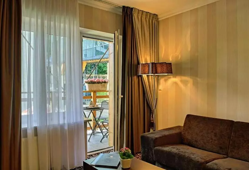 سوئیت جونیور خانوادگی, Czarny Potok Resort Spa & Conference