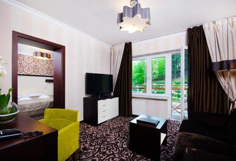 سوییت جونیور, Czarny Potok Resort Spa & Conference