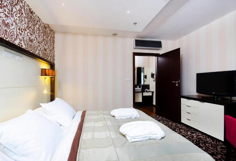 سوییت جونیور, Czarny Potok Resort Spa & Conference