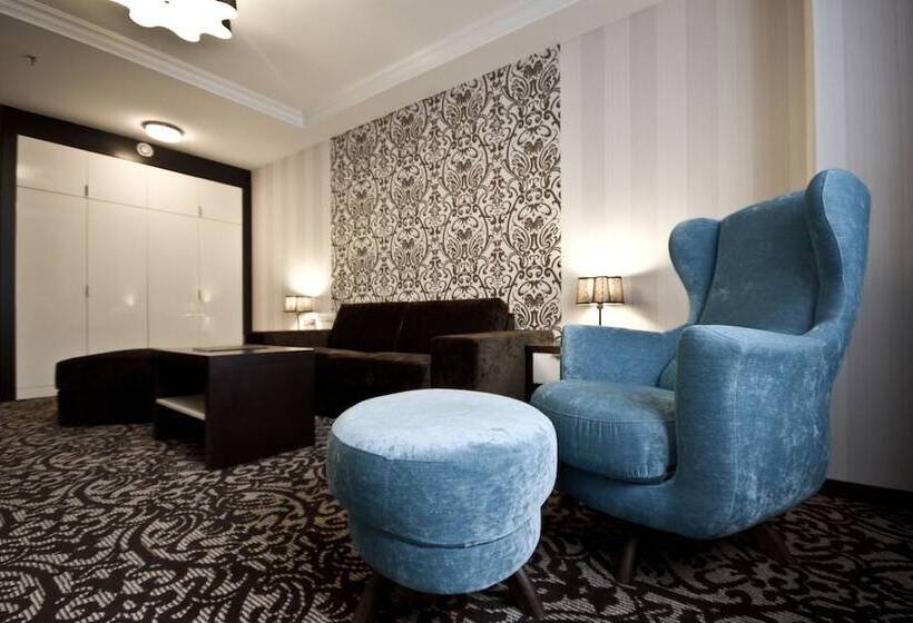 سوییت جونیور, Czarny Potok Resort Spa & Conference