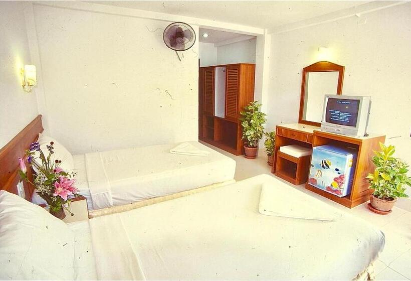 Номер Стандарт, J Mansion