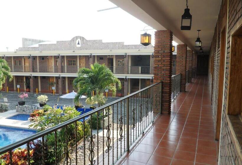 Standardzimmer, Montroi Express