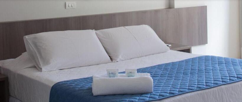 Quarto Triplo Standart, Monza Palace