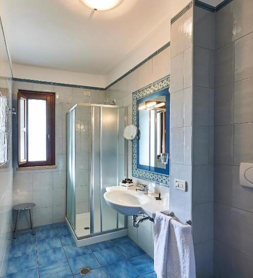 اتاق لوکس چهار تخته, Pietrablu Resort & Spa, Cdshotels