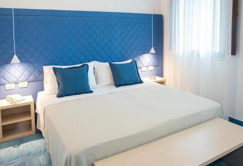 اتاق لوکس چهار تخته, Pietrablu Resort & Spa, Cdshotels