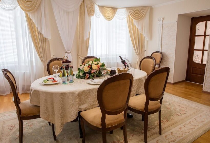 سوئیت پرزیدنت, Stolitsa Pomorya