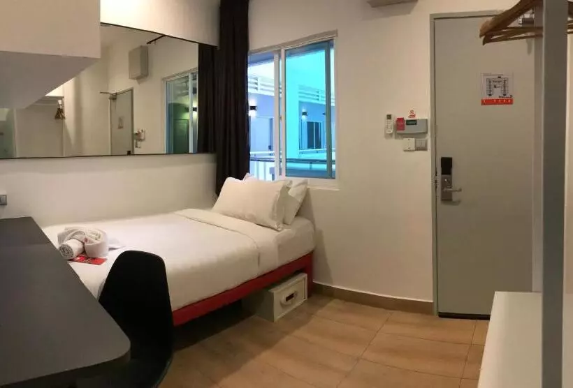 اتاق استاندارد یک نفره, Tune Hotel Klia Aeropolis