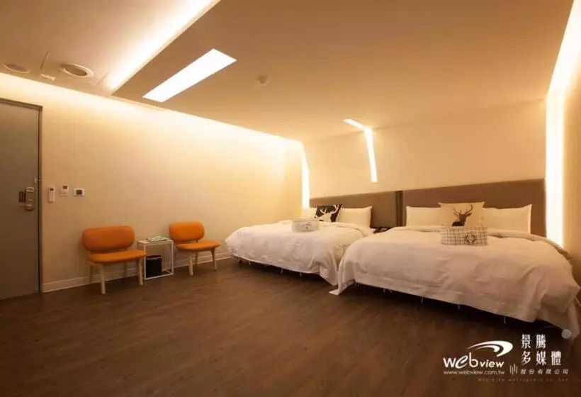 Classic Quadruple Occupancy Room