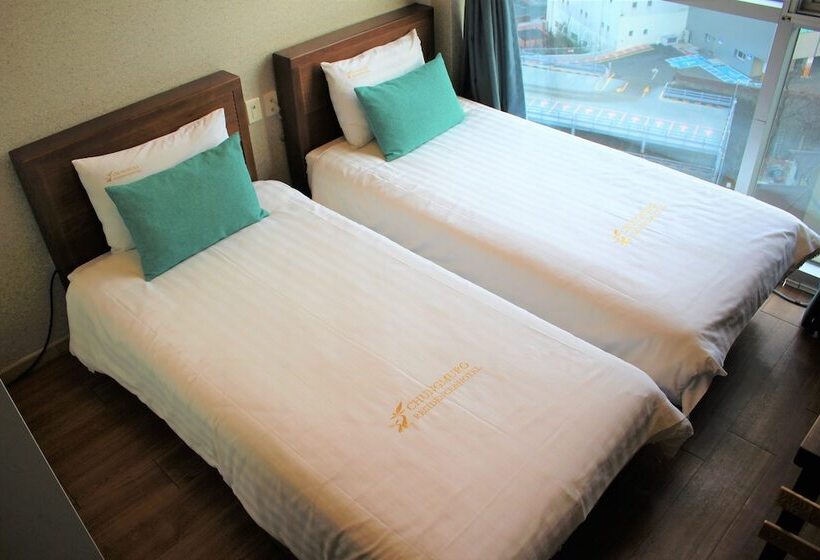 Quarto Deluxe, Myeongdong Merlin