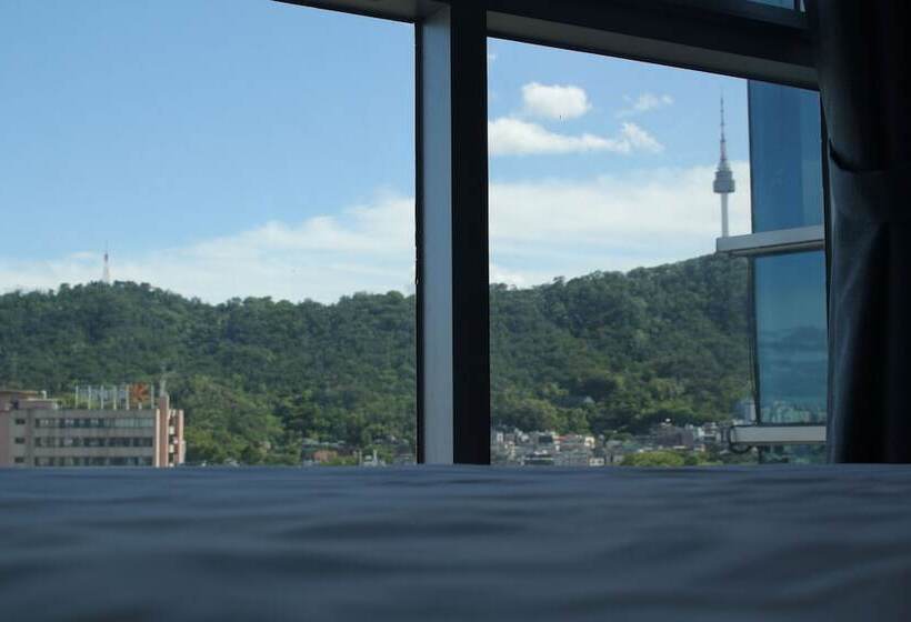 Quarto Estandar com Vistas, Myeongdong Merlin