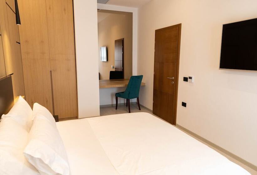 اتاق لوکس, Tesara