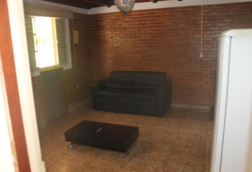 标准平房, Pousada E Camping Carrion