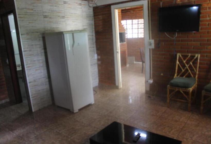 标准平房, Pousada E Camping Carrion