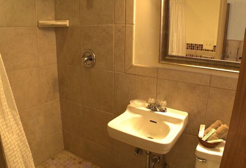 غرفة قياسية, Rocky Mountain Inn