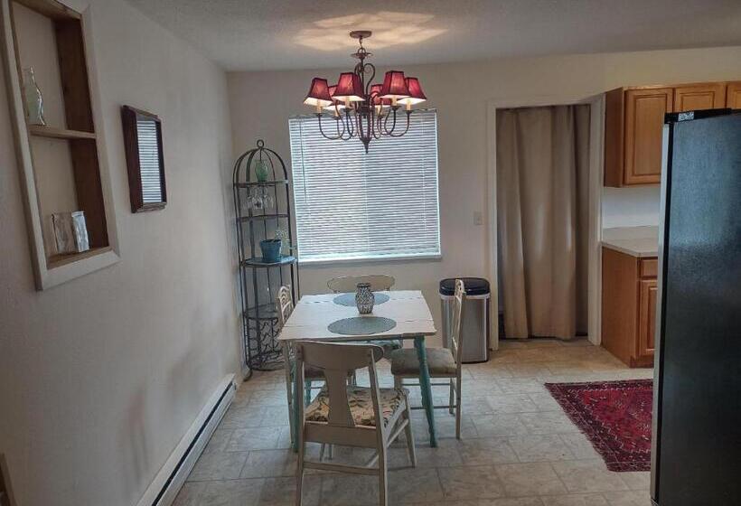 منزل 3 غرف نوم, Rocky Mountain Inn