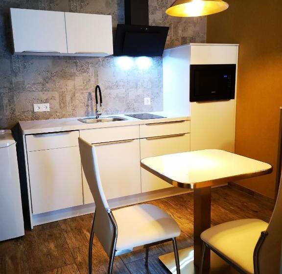 جناح جونيور ديلوكس, Aparthotel Goldener Hahn Apartments