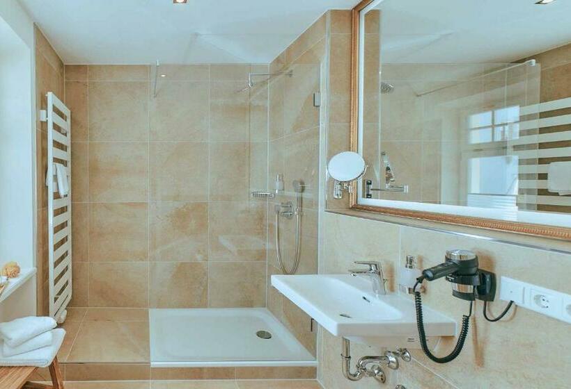 Номер Стандарт, Brauereigasthof Zum Kuchlbauer