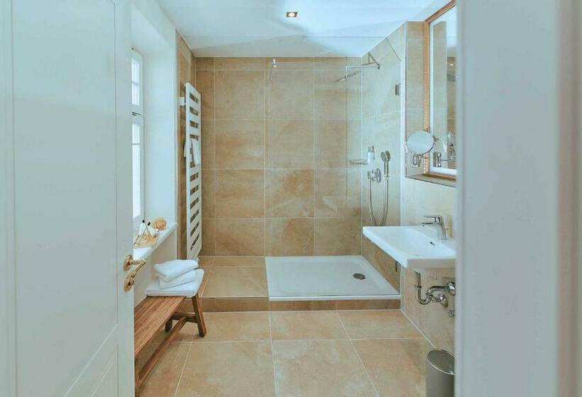 Семейный Номер, Brauereigasthof Zum Kuchlbauer