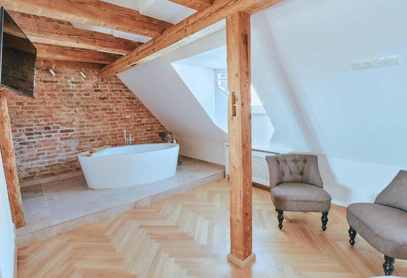 Люкс, Brauereigasthof Zum Kuchlbauer