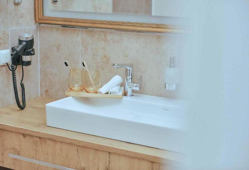 Люкс, Brauereigasthof Zum Kuchlbauer