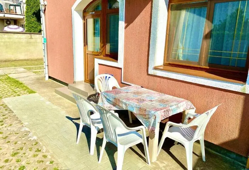 Huoneisto 1 Makuuhuone, Unio Vendégház 3