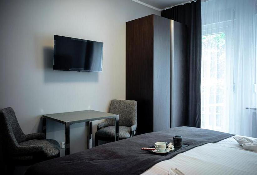 Номер Стандарт, Löwen