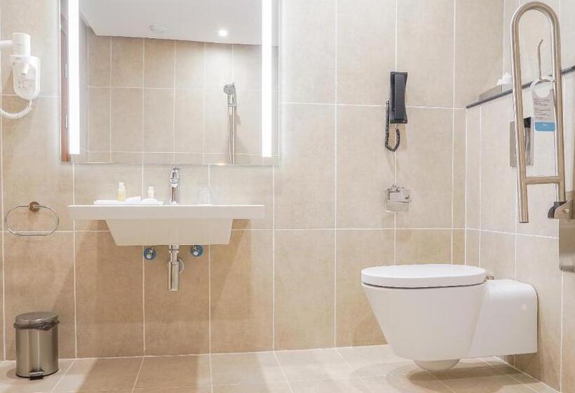 اتاق لوکس با تخت بزرگ, Star Land Hotel Bastos