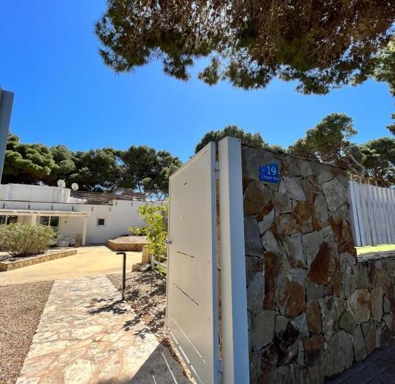 חדר סטנדרט נוף לגינה, Angolo Mare Apartments & Rooms