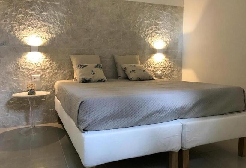 Апартаменты 1 Спальня Нижний Этаж, Angolo Mare Apartments & Rooms