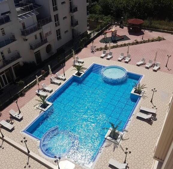 Апартаменты 1 Спальня Вид на Море, Flora Beach Private