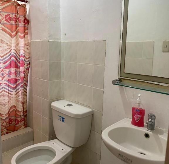 غرفة قياسية, Sn David Apartelle