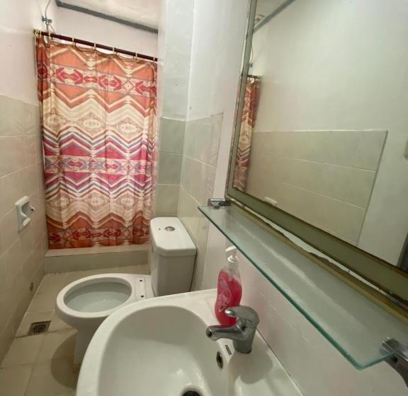 غرفة قياسية, Sn David Apartelle