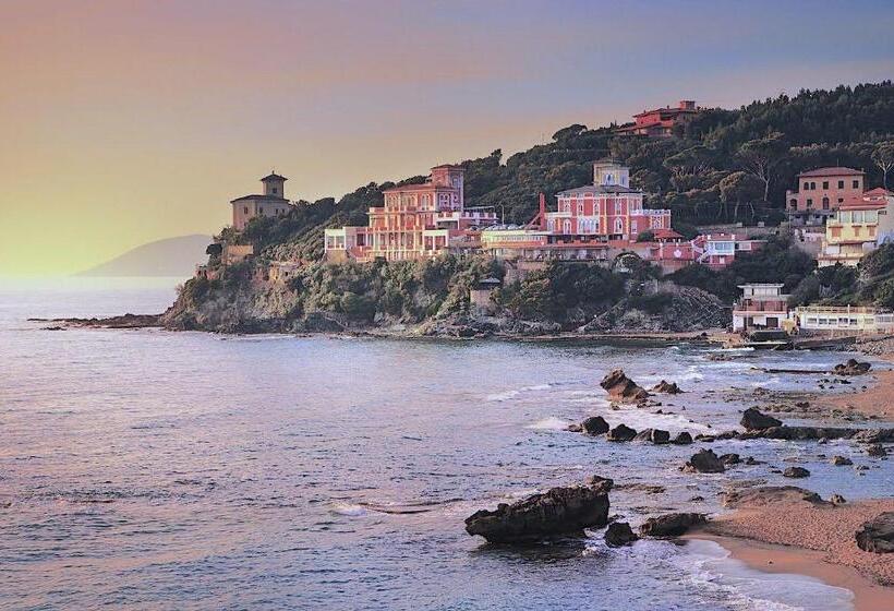 スタンダード４人部屋, Oasi Del Cuore   Due Graziose Camere Con Vista Mare A 7 Min Dal Mare Di Castiglioncello