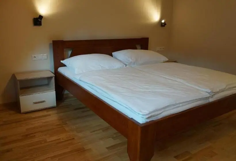 デラックスルーム, Jezírko Lesní Restaurant & Penzion