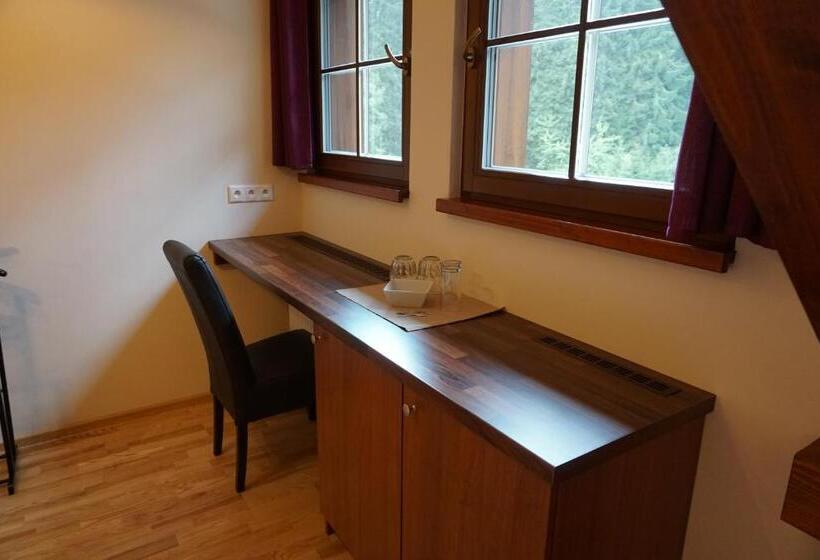 스탠다드 룸, Jezírko Lesní Restaurant & Penzion