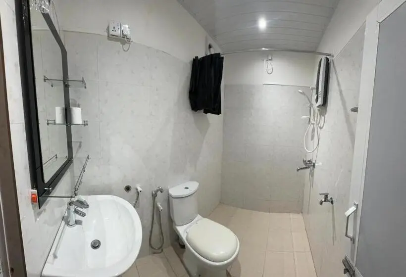 Deluxe Kolmen Hengen Huone, Kpl Holiday Homes
