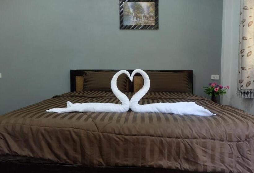 חדר דחוקס עם מיטת קינג, Captan Home