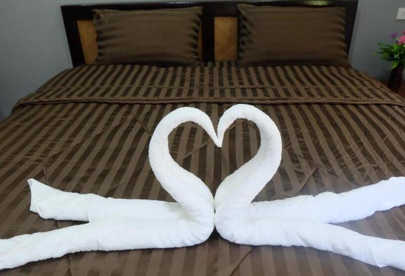 חדר דלוקס, Captan Home