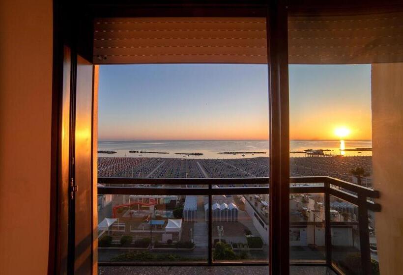 إستوديو قياسى مطل على البحر, Rex Residence