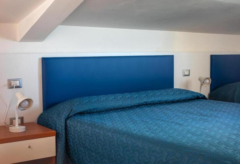 شقة دور أخير غرفة نوم واحدة, Rex Residence